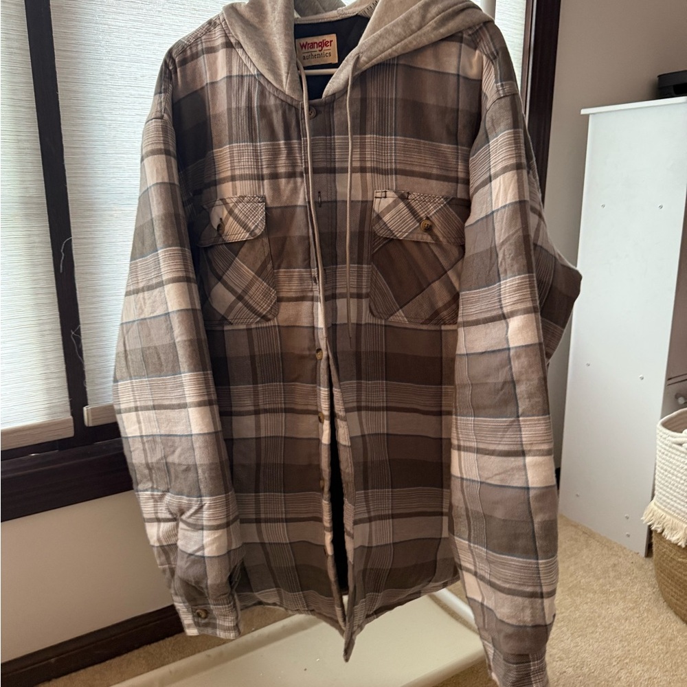 Wrangler Men's Checkered Hooded Jacket - Gray and Tan